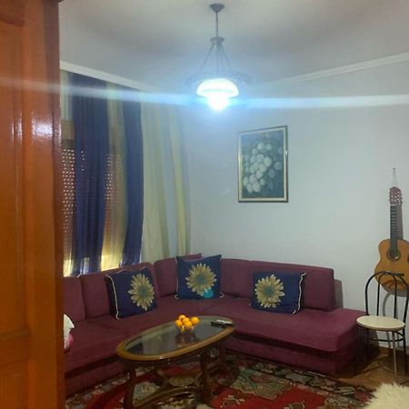 Friends Hostel & Tours Shkoder Bagian luar foto